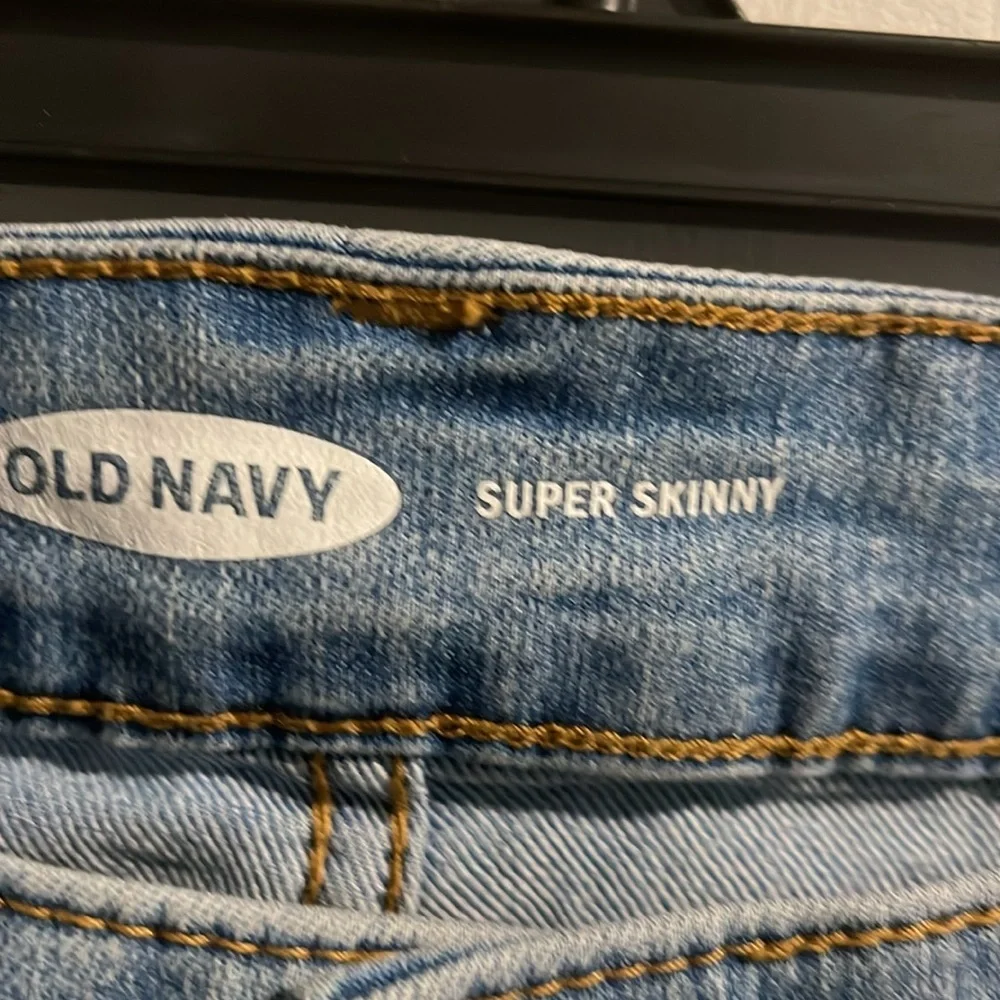 Old‎ Navy Blue Straight Leg Jeans Classic Style - Picture 2 of 4